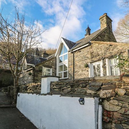 Villa Yr Hen Ysgol, The Old School à Porthmadog Extérieur photo