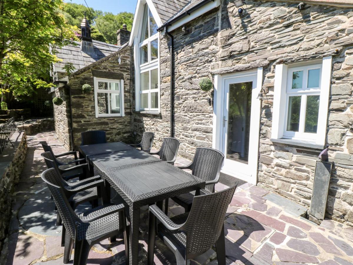 Villa Yr Hen Ysgol, The Old School à Porthmadog Extérieur photo